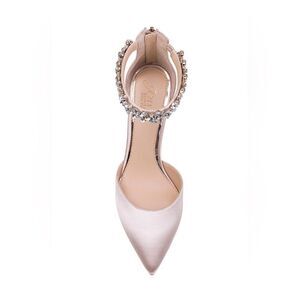 Jewel Badgley Mischka 
Raleigh Pointed Toe Kitten D'Orsay